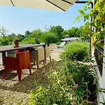 Rostagni 1834 With Pool In The Barolo Region 公寓