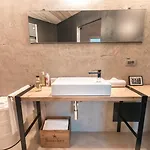 Rostagni 1834 With Pool In The Barolo Region Apartamento
