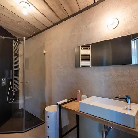 Apartment Rostagni 1834 With Pool In The Barolo Region