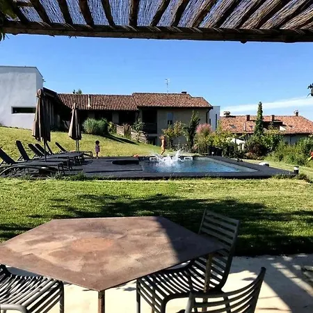 Apartment Rostagni 1834 With Pool In The Barolo Region Novello