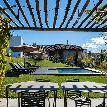 Apartment Rostagni 1834 With Pool In The Barolo Region *