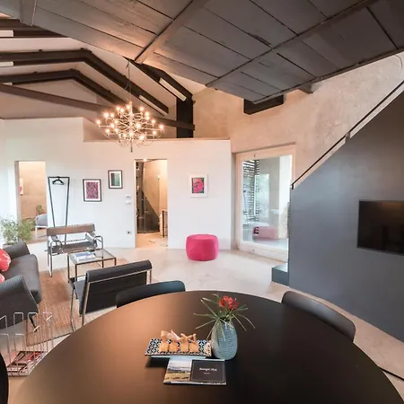Rostagni 1834 With Pool In The Barolo Region Novello