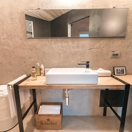 Rostagni 1834 With Pool In The Barolo Region Lägenhet